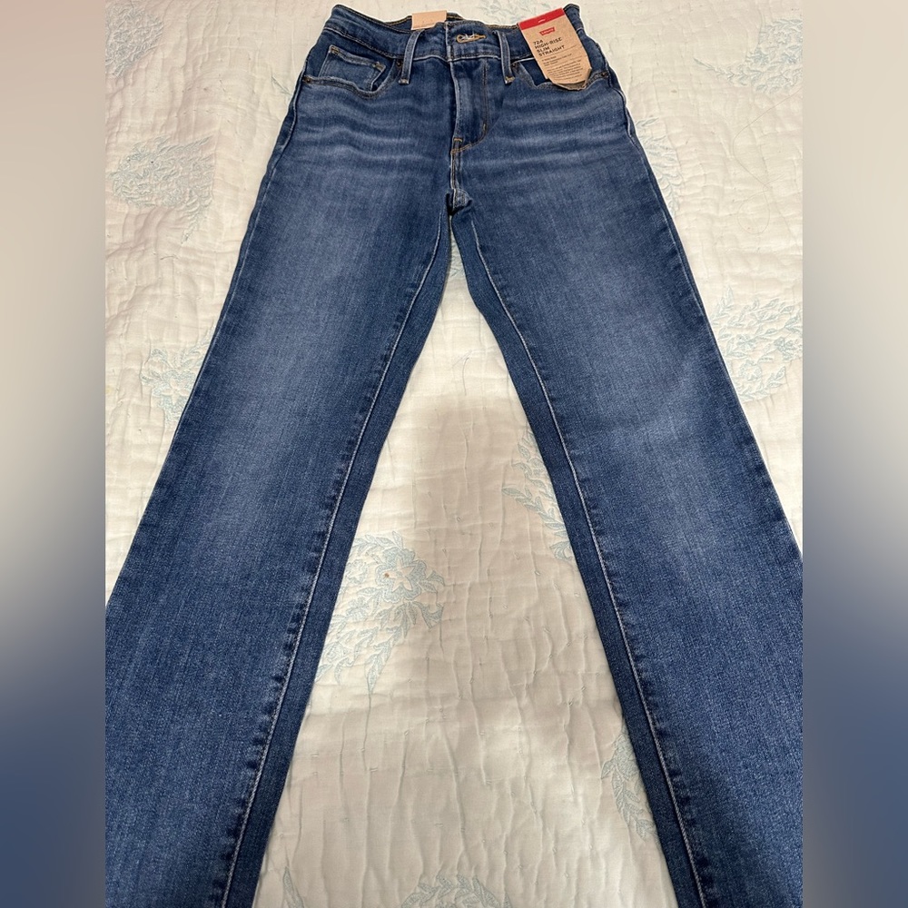 Brand new 724 HIGH RISE SLIM STRAIGHT